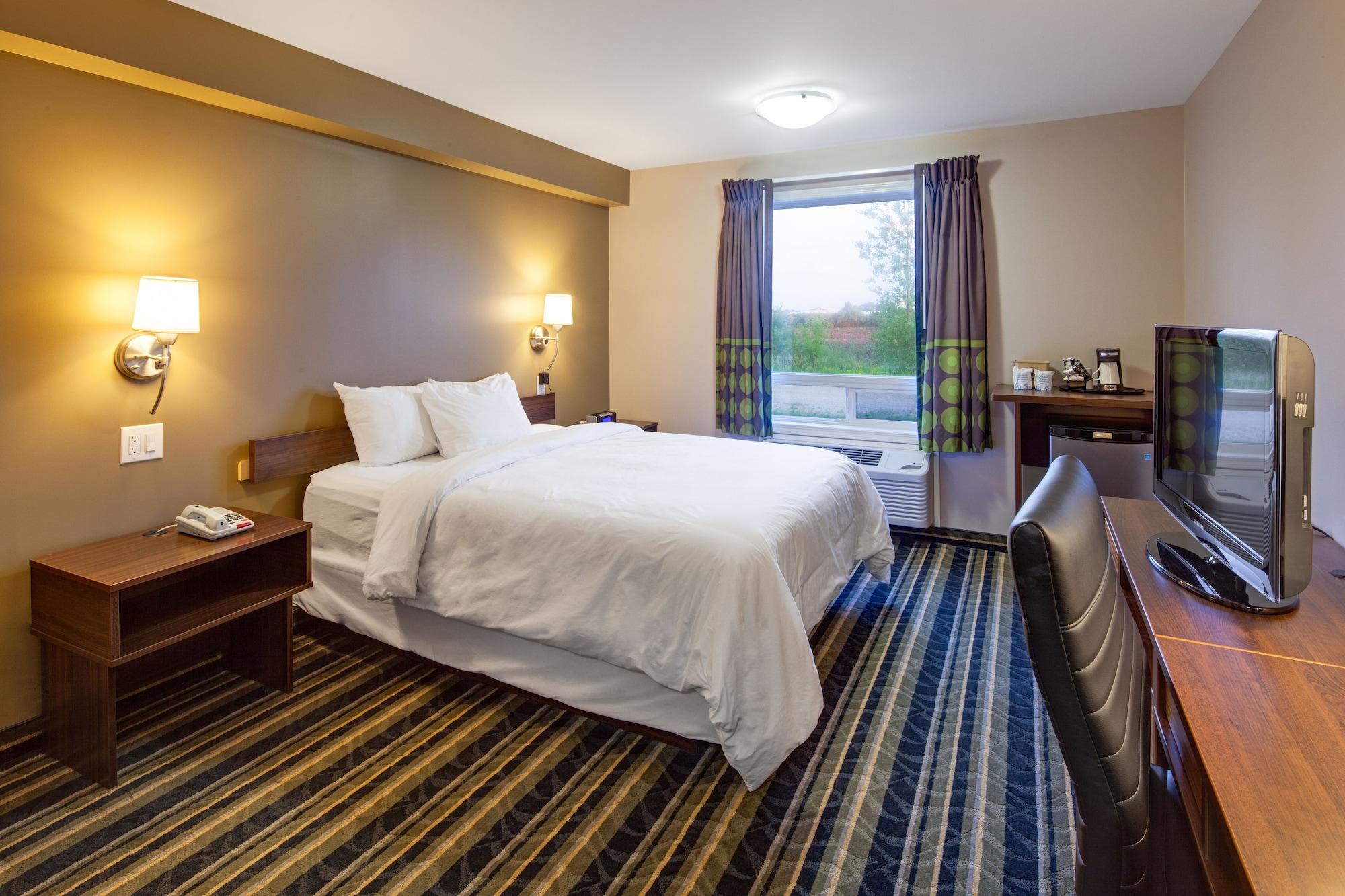 Super 8 By Wyndham Brandon Mb Motel Екстериор снимка